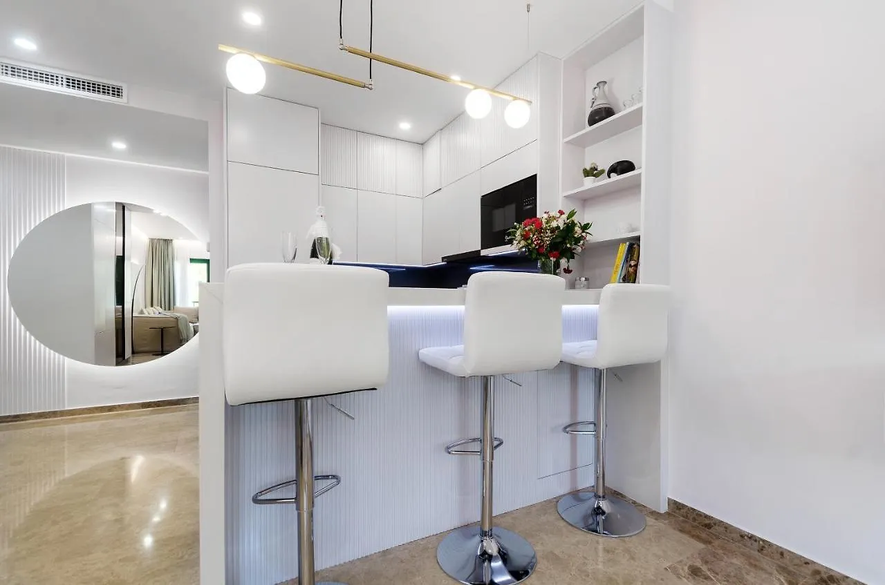 Luxury Blue Coast Seaside Retreat Marbella Apartment 0*,