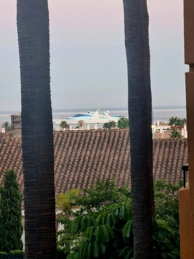 Luxury Blue Coast Seaside Retreat Marbella Apartment 0*,