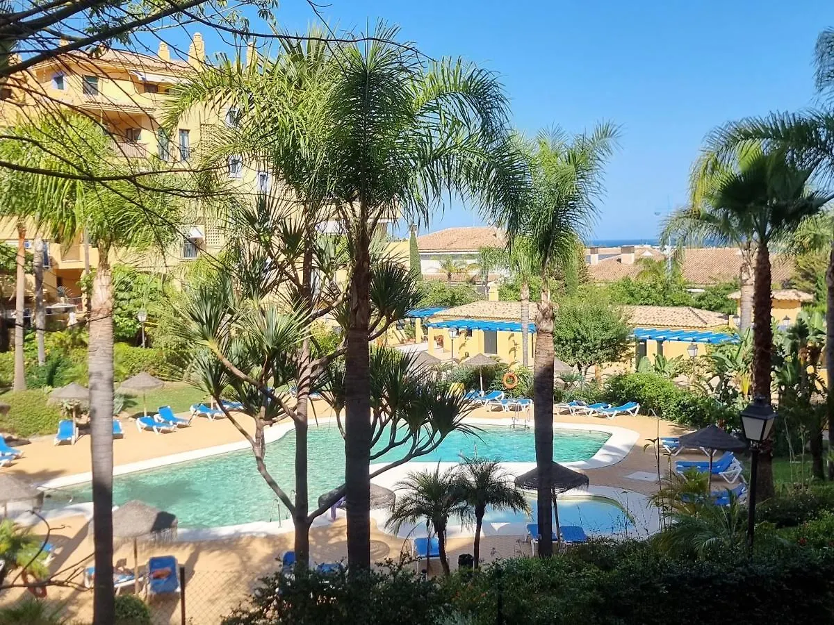 Luxury Blue Coast Seaside Retreat Marbella Apartment